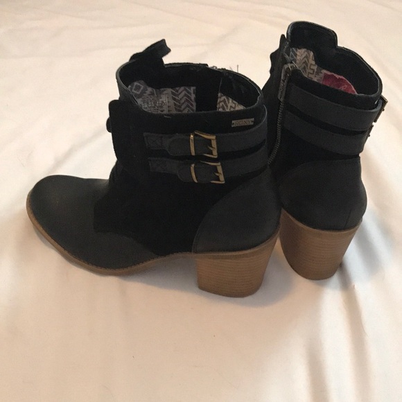Roxy Booties - Picture 7 of 8